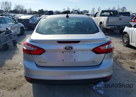 2014 Ford Focus Se from USA, damaged, VIN 1FADP3F28EL414498